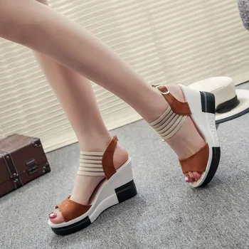 2023 Летни нови модни дамски сандали на ток с рибено уста, полиуретан, сандали на платформа